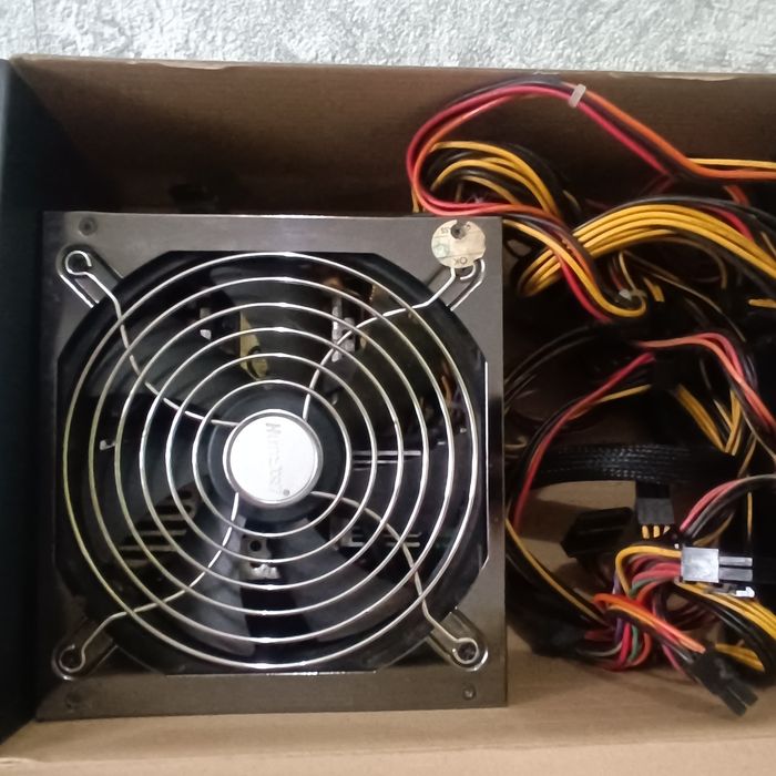 Продам блок питания