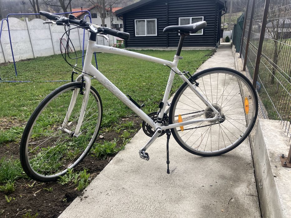 Bicicletă Specialized –ușoară, rapidă, perfectă pentru oraș & fitness