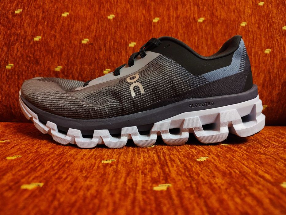 On Cloud-дамски маратонки №40