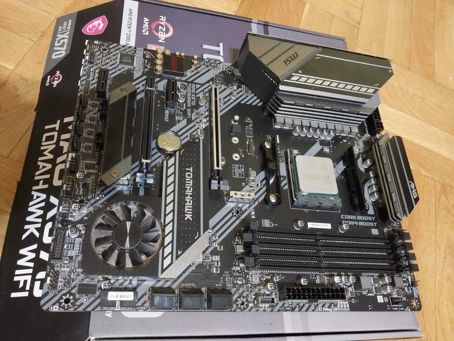 MSI X570 Tomahawk Wi-Fi