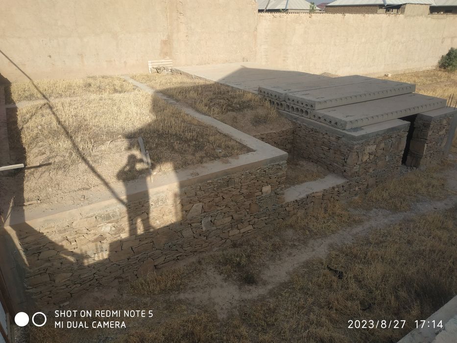 Ховли сотилади 9 сотих