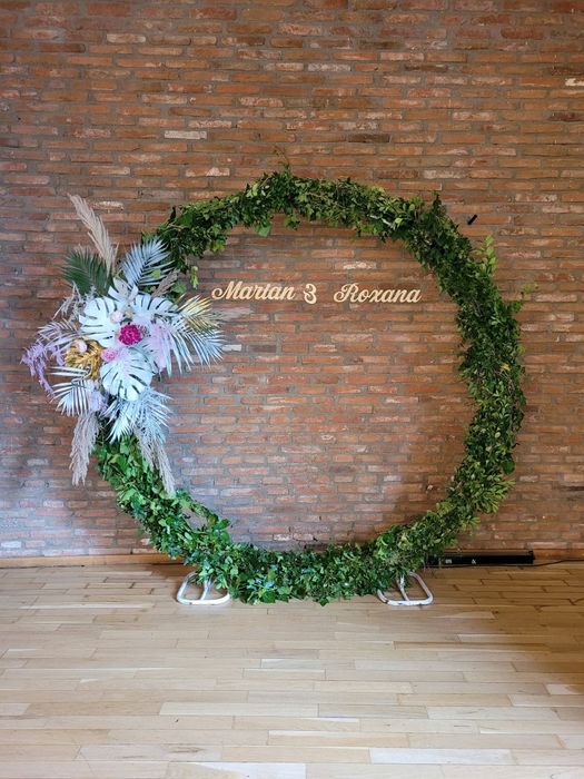 Suporți  pt flori și arcada