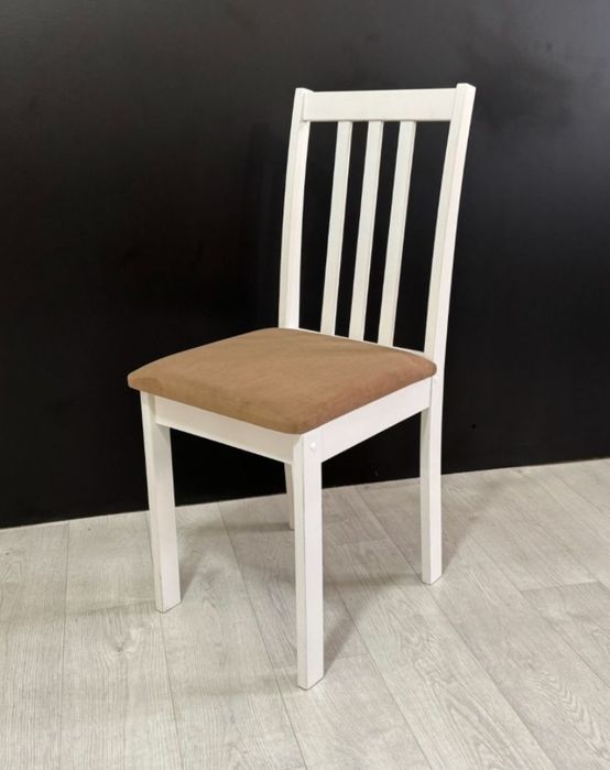 Кухыный стол стуля