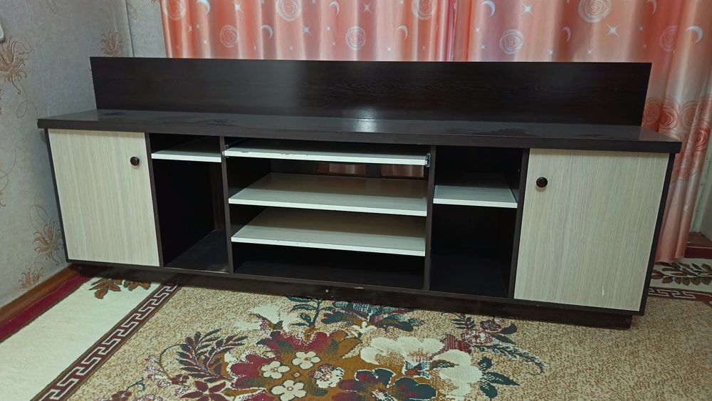 Тумбочка под телевизор