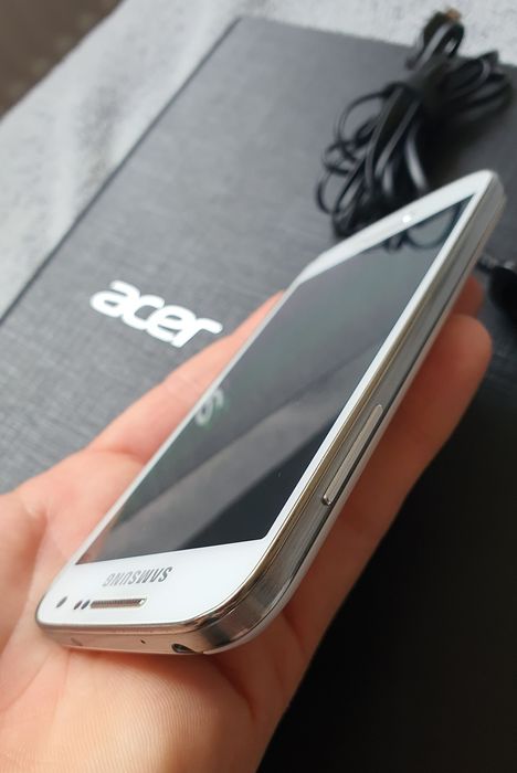 Vând Samsung S4 mini in stare excelenta.Pret 220 ron