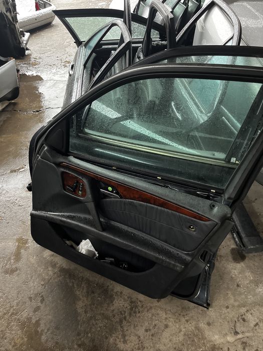 210 мерседес запчасти