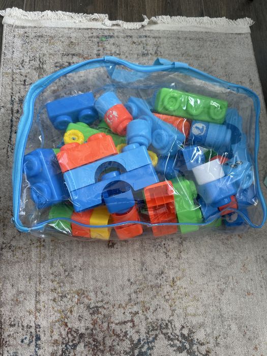 Продам игрушки в отличном состоянии