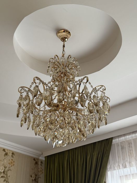 Люстра, аспашам.