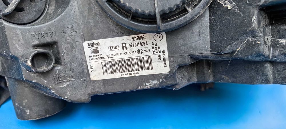 Десен фар за Seat Ibiza V / Фар за Сеат Ибиза 5