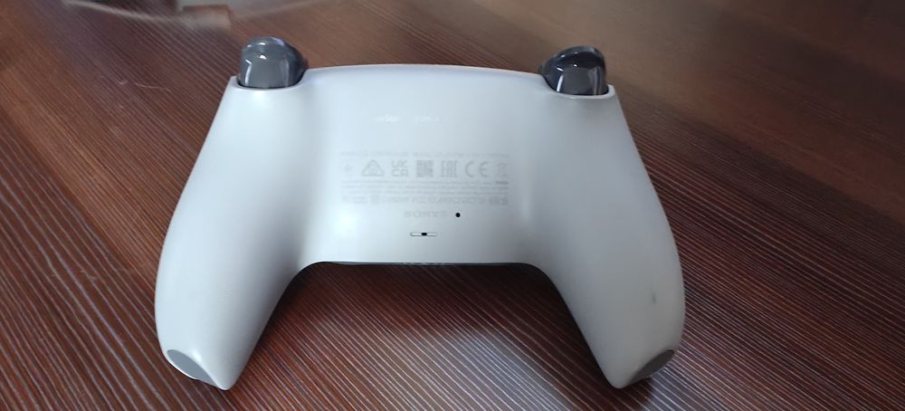 Геймпады PS5 новые