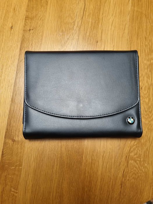 Ръководство на български език за BMW E90 печатно и на CD