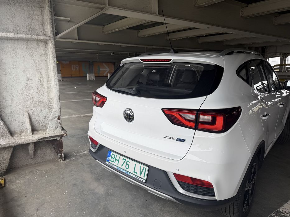 MG ZS EV 2021, echipare LUXURY, garantie producator