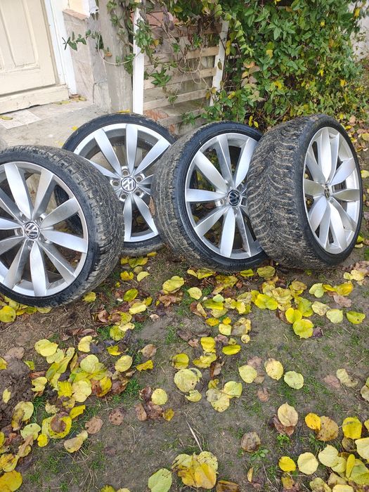 Vând roți pe 19 sau le dau la schimb cu r17