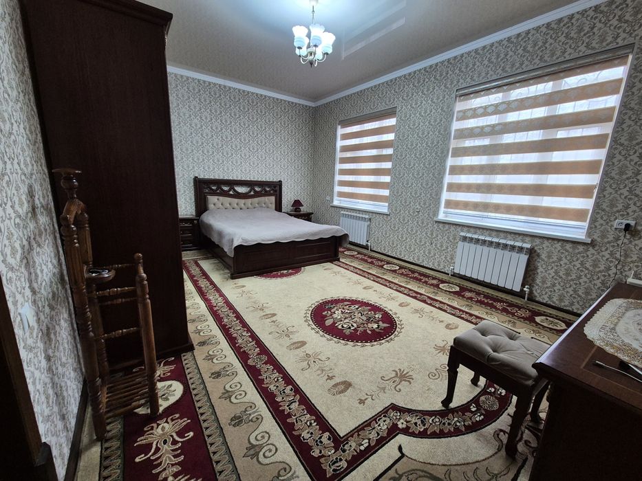 Қибрай марказида  Янгиобад маҳалла,  Якка чўп кўсаси 9 тупикда ховли