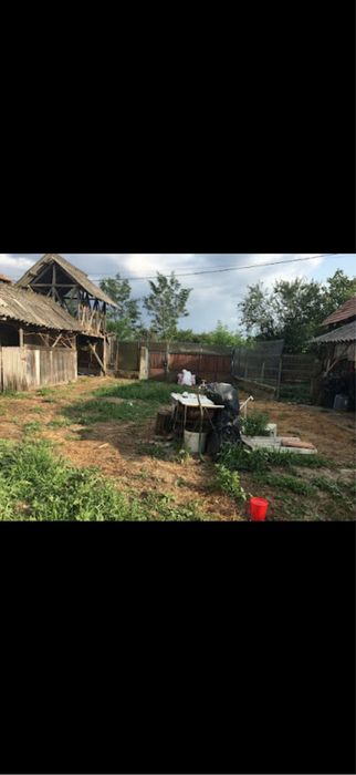 Gospodărie cu 1.223 mp teren intravilan, asfalt, apă în curte și curent – Drăgoești, Vâlcea