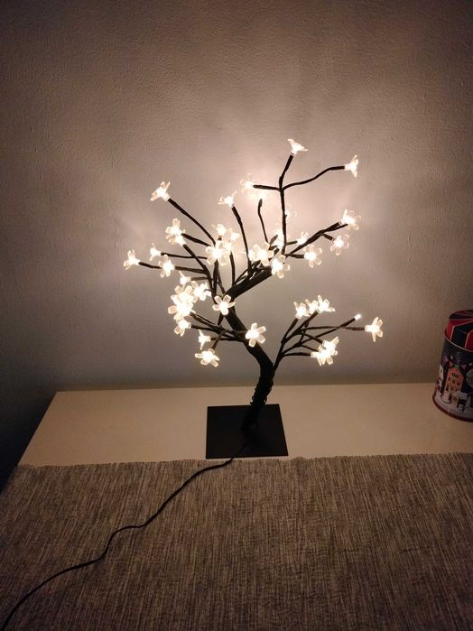 Decoratiune Luminoasa Arbore cu Baterii 48 LED -uri Alb Cald