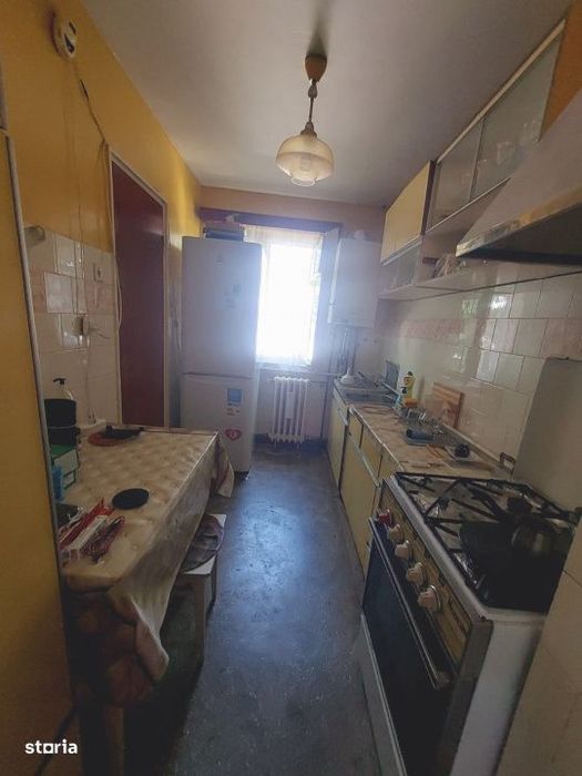 Apartament 4 camere, 83 mp, balcon, etaj 2 din 4, Manastur