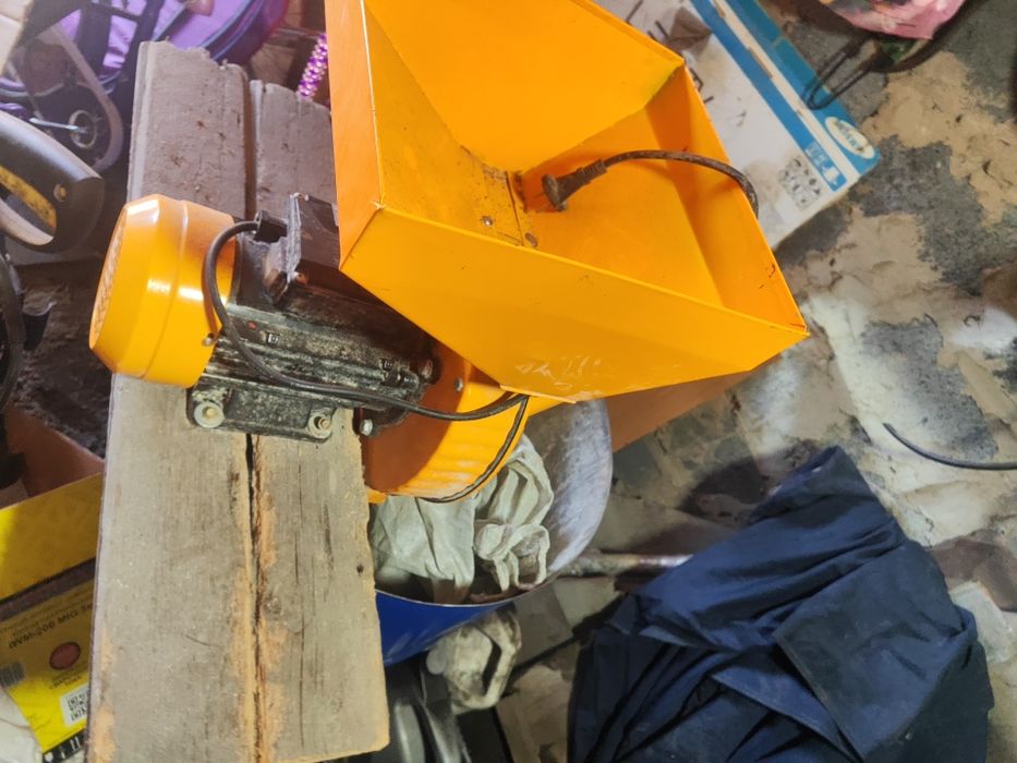 Дробилка для зерна