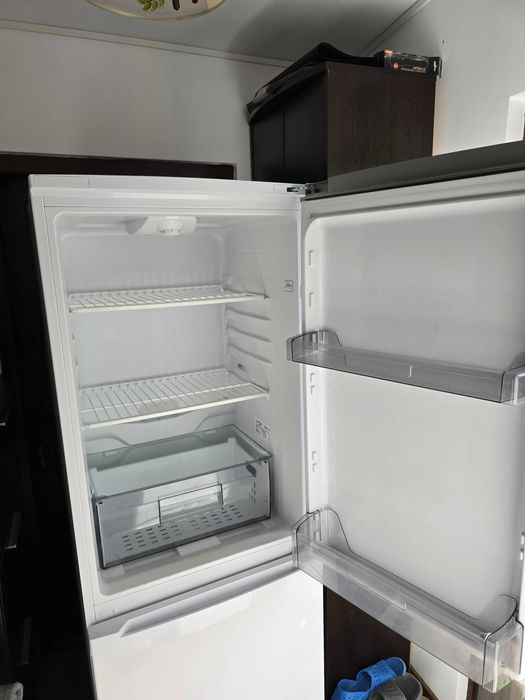 Frigider Artic folosit 183L / 87L congelator