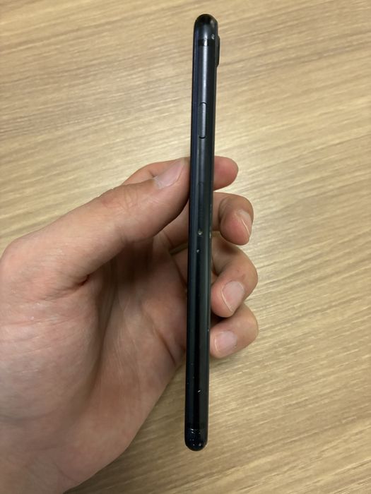iPhone SE 2, черный, 64гб