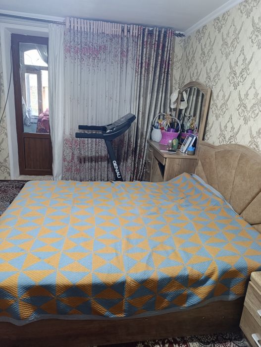 Продаётся 3-х ком-я (сд. 4 ком-я) квартира, 74 кв.м, удобное располо