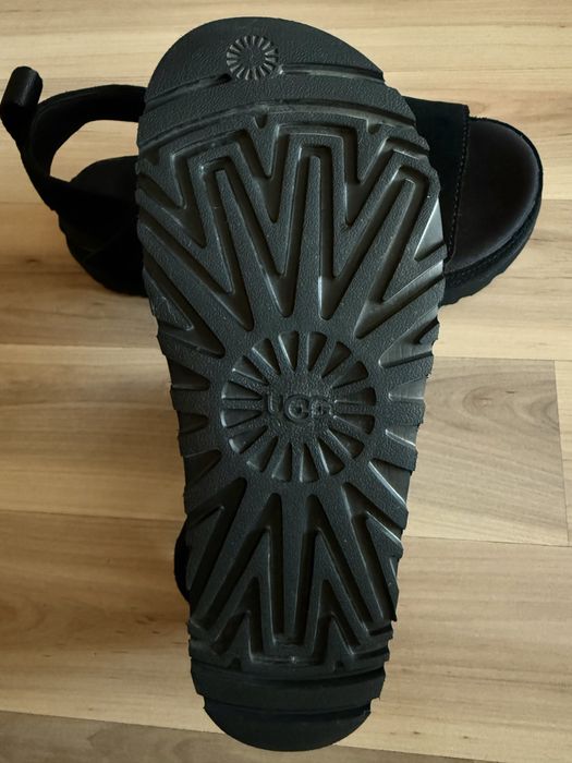 Ugg сандали 39 номер