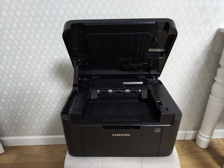ПРОДАМ Рабочий Лазерный Принтер Samsung SCX 3200