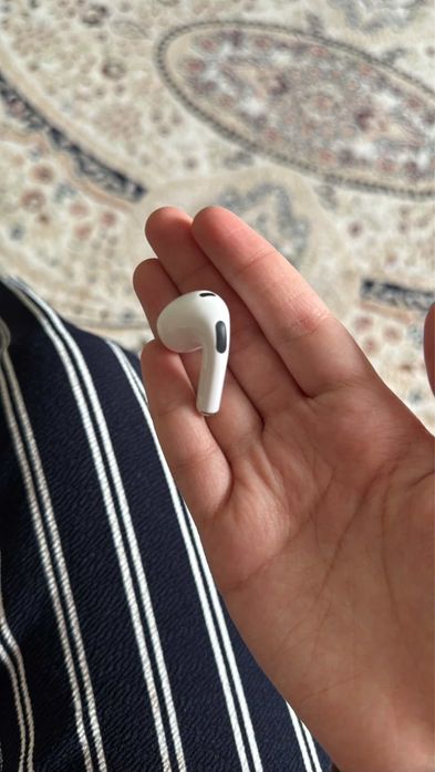 Айрподс 3 левое ухо