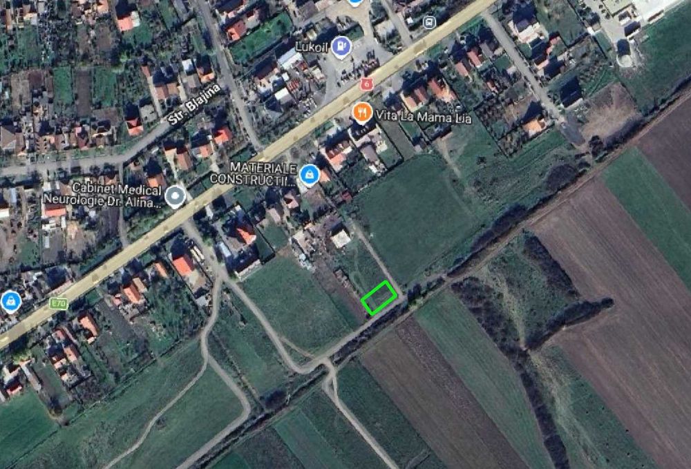 Proprietar vand teren intravilan pe colt