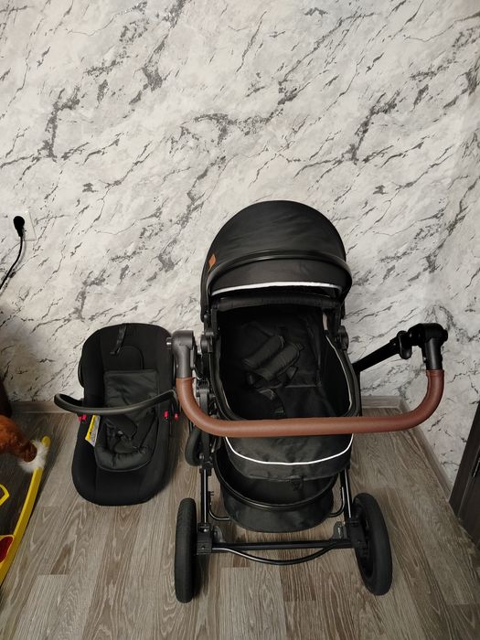 Коляска с автокреслом