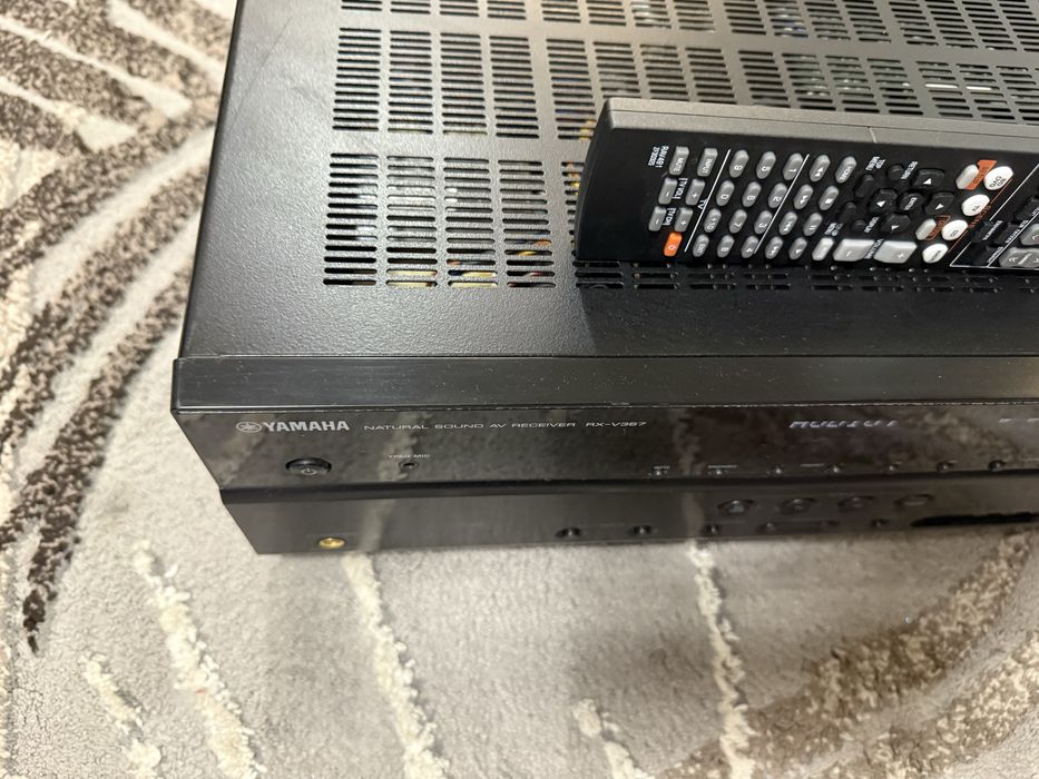 Yamaha RX-V367 Ресивър
