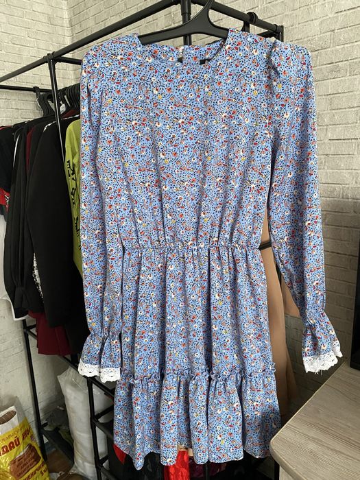 Продам платья размер 42-44