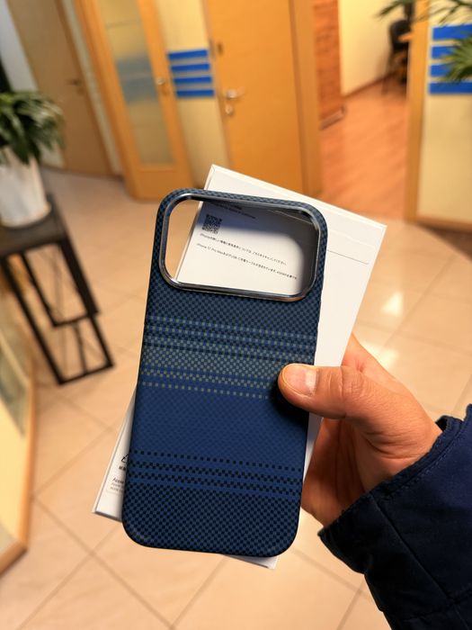 Чехол iPhone 17 Pro Max под Pitaka