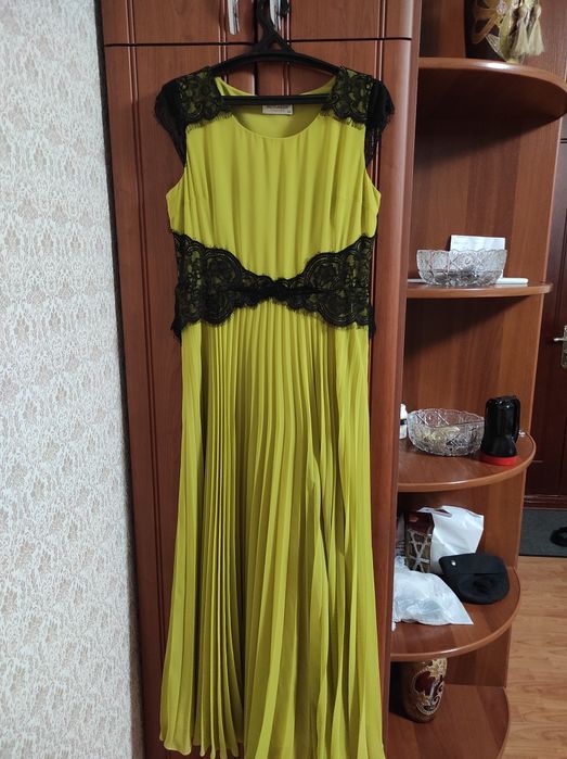 Красивое вечернее платье