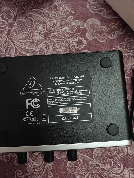 Продаётся звуковая карта Behinger