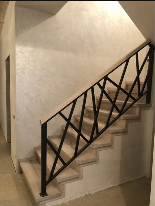 Balustrade fier forjat,riflaje metalice rezistente,riflaje pana in tavan. Detalii la telefon