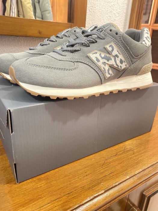 Продавам дамски маратонки