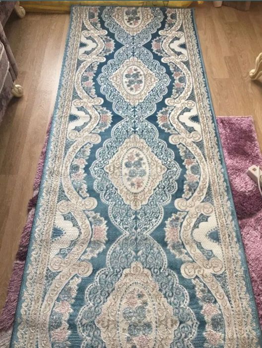 Продам ковровую дорожку