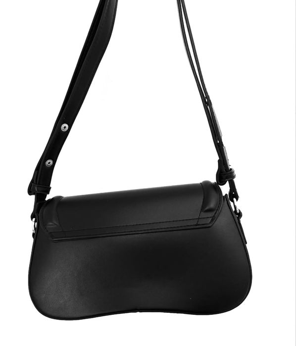 Черна елегантна чанта