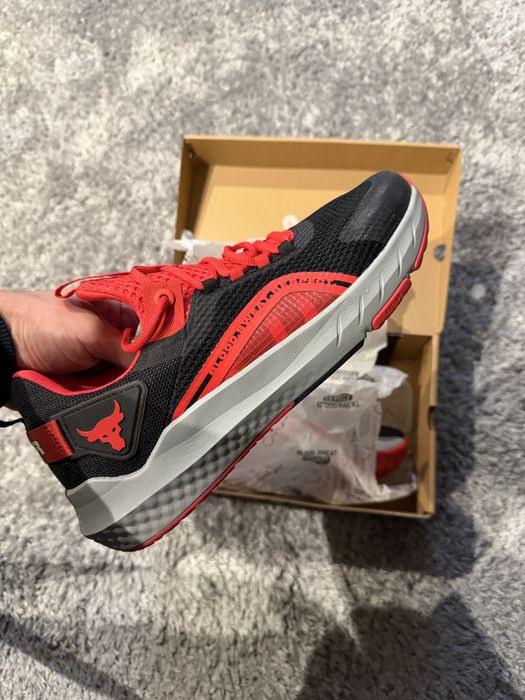 Маратонки Project Rock