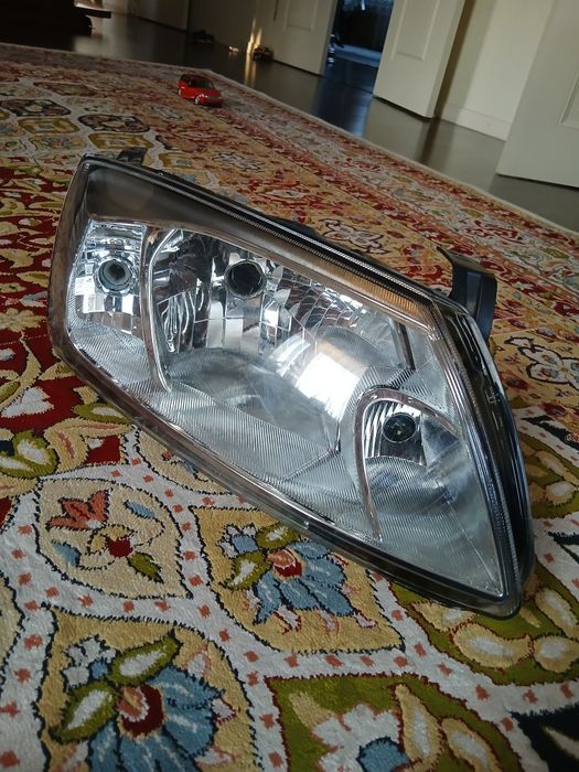 Фара правая Лада Гранта