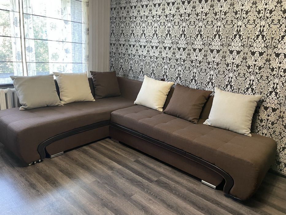 Продам большой  диван