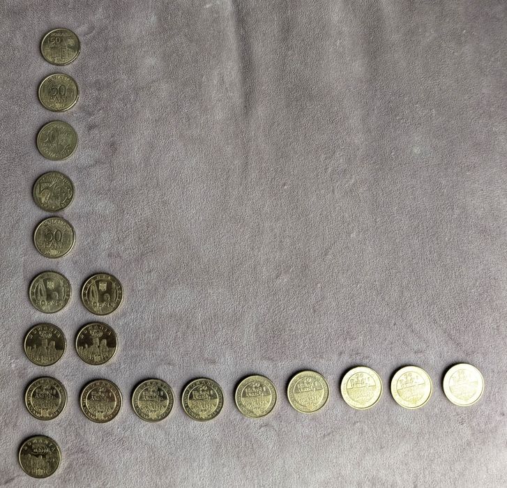 Vând monede aniversare sau ediții speciale