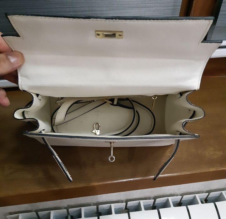 Женская сумочка.