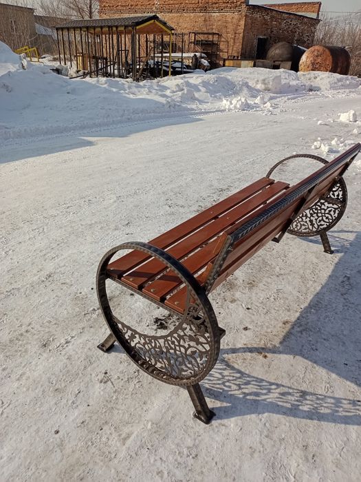 Оригинальная скамейка.
