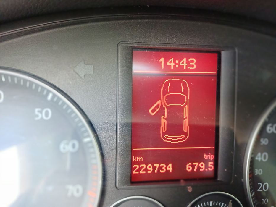 VW Golf Plus 2008 | 1.4 Benzină | Scaune Încălzite | Senzori Parcare | Revizie Recenta