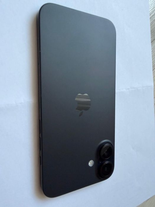 Vand urgent Iphone 16 plus 256 gb