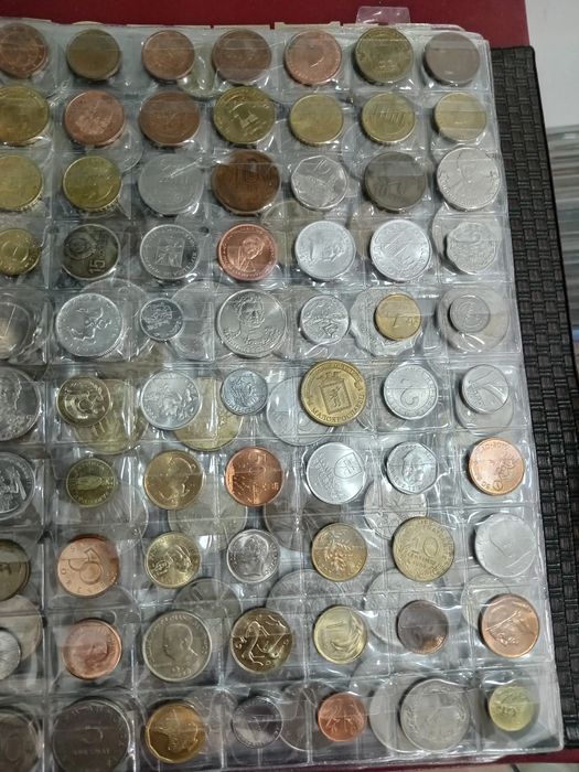 Продам коллекцию монет