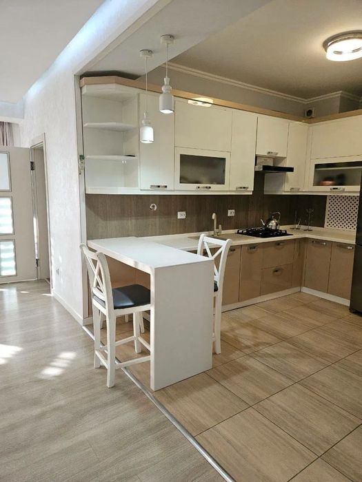 Паркентский базар, Ресторан Уммон
Новостройка Golden House