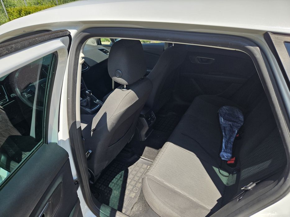 Продавам Seat Leon 1.6 tdi 105hp